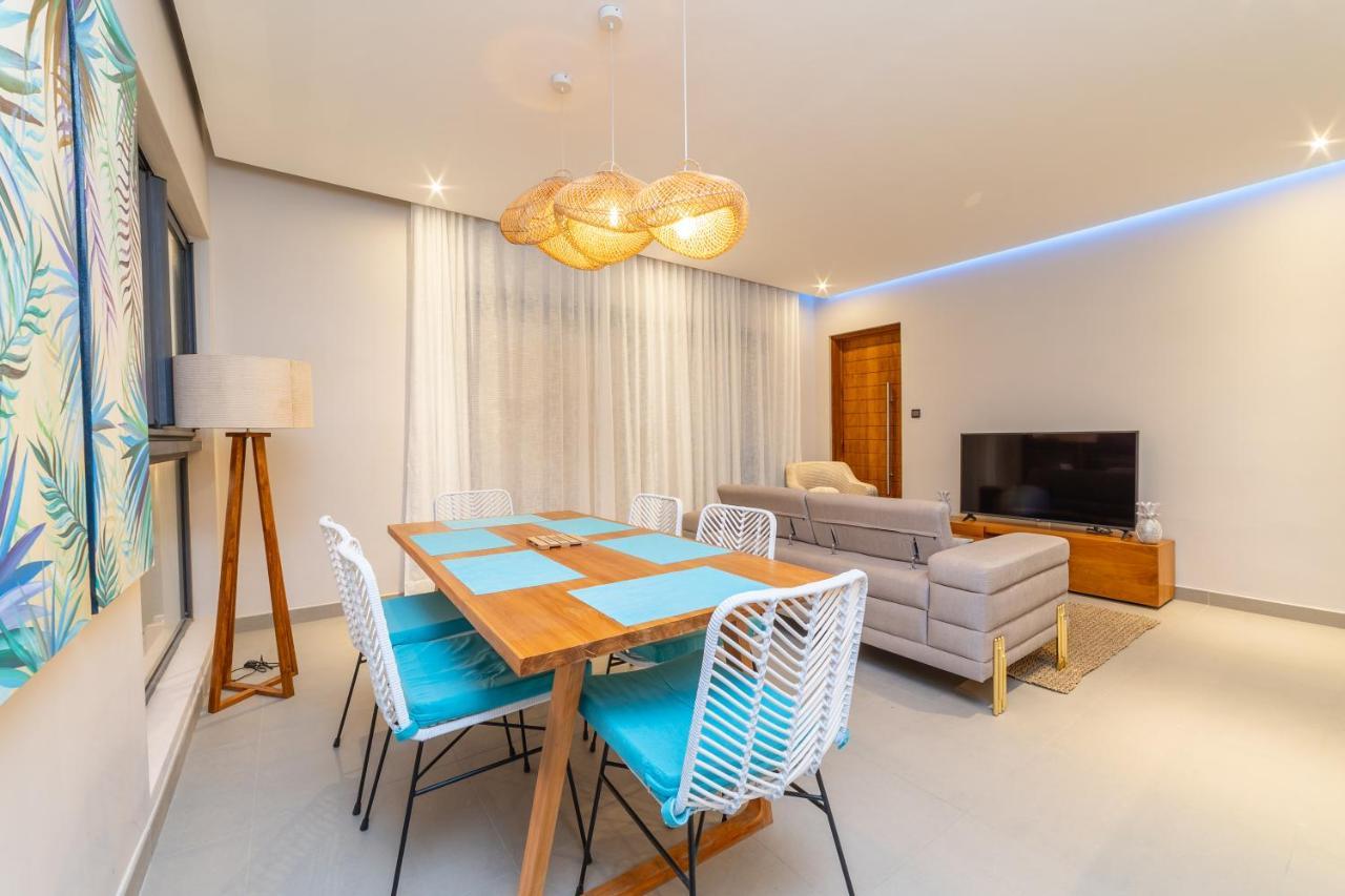Penthouse 13 - One Bay Residence With Private Rooftop Terrace And Dip In Pool بيريبير المظهر الخارجي الصورة