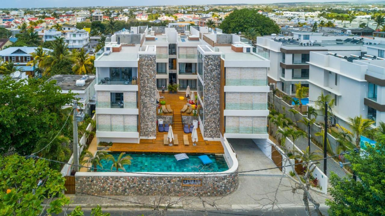 Penthouse 13 - One Bay Residence With Private Rooftop Terrace And Dip In Pool بيريبير المظهر الخارجي الصورة