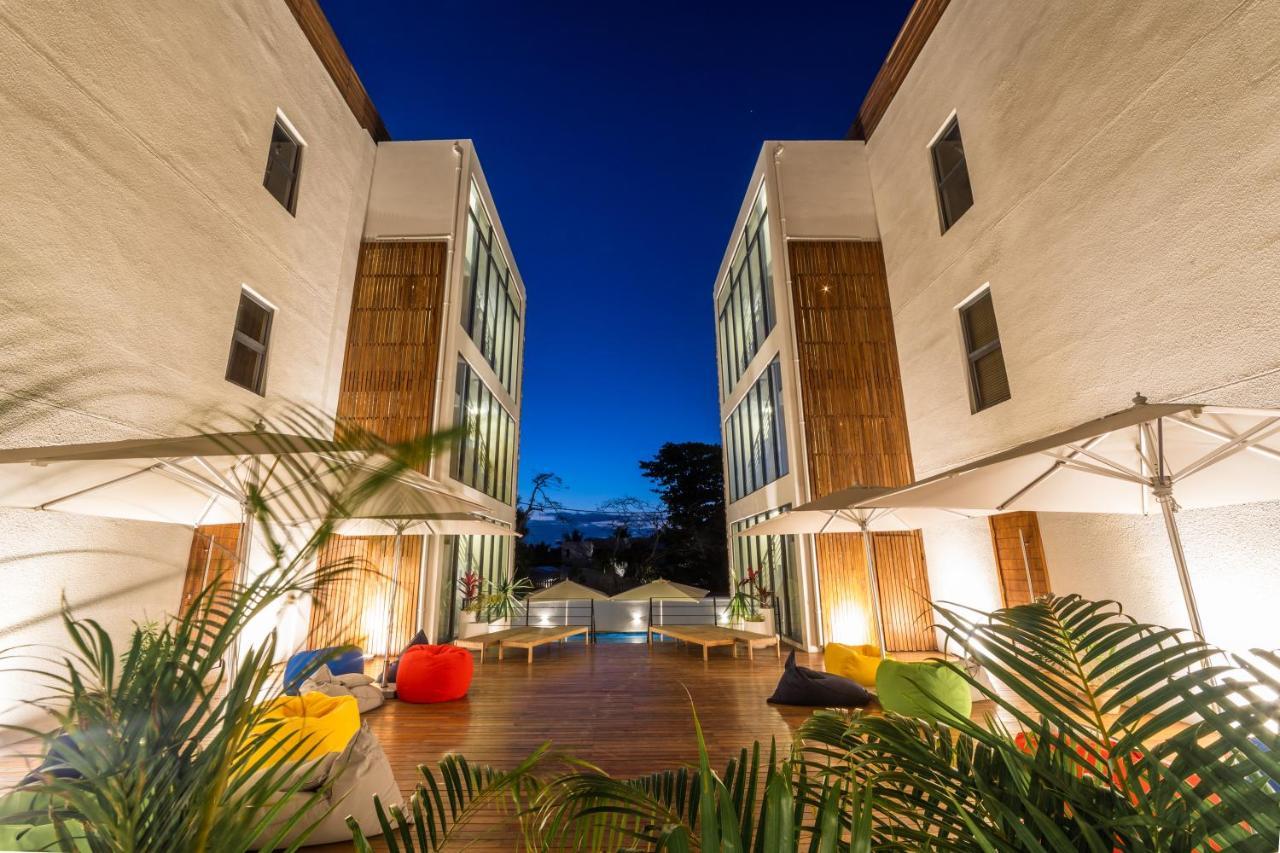 Penthouse 13 - One Bay Residence With Private Rooftop Terrace And Dip In Pool بيريبير المظهر الخارجي الصورة